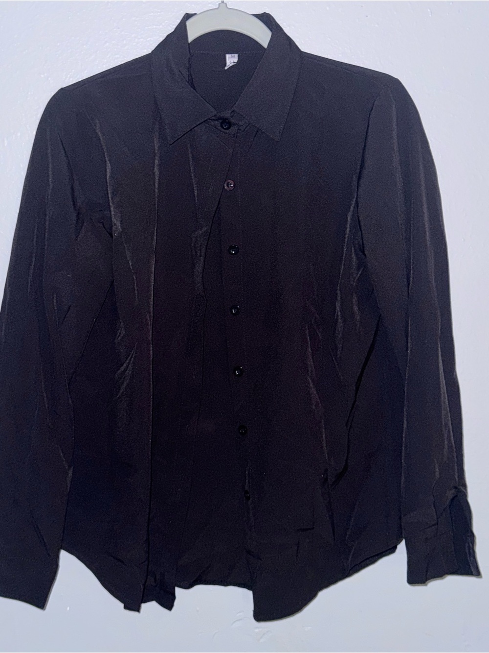 Men's Black Long-Sleeve Button-Down Shirt — Classic Collared Shirt